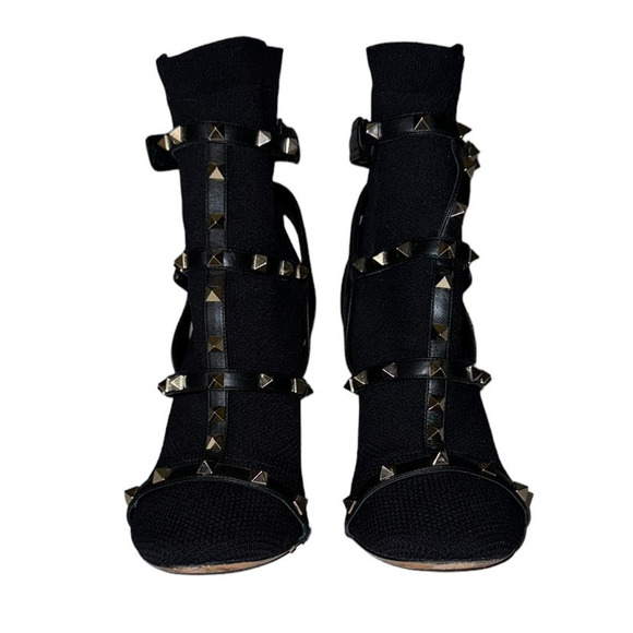 Valentino Garavani Bodytech Rockstud Black Ankle Boot Size 38.5 - Picture 3 of 16